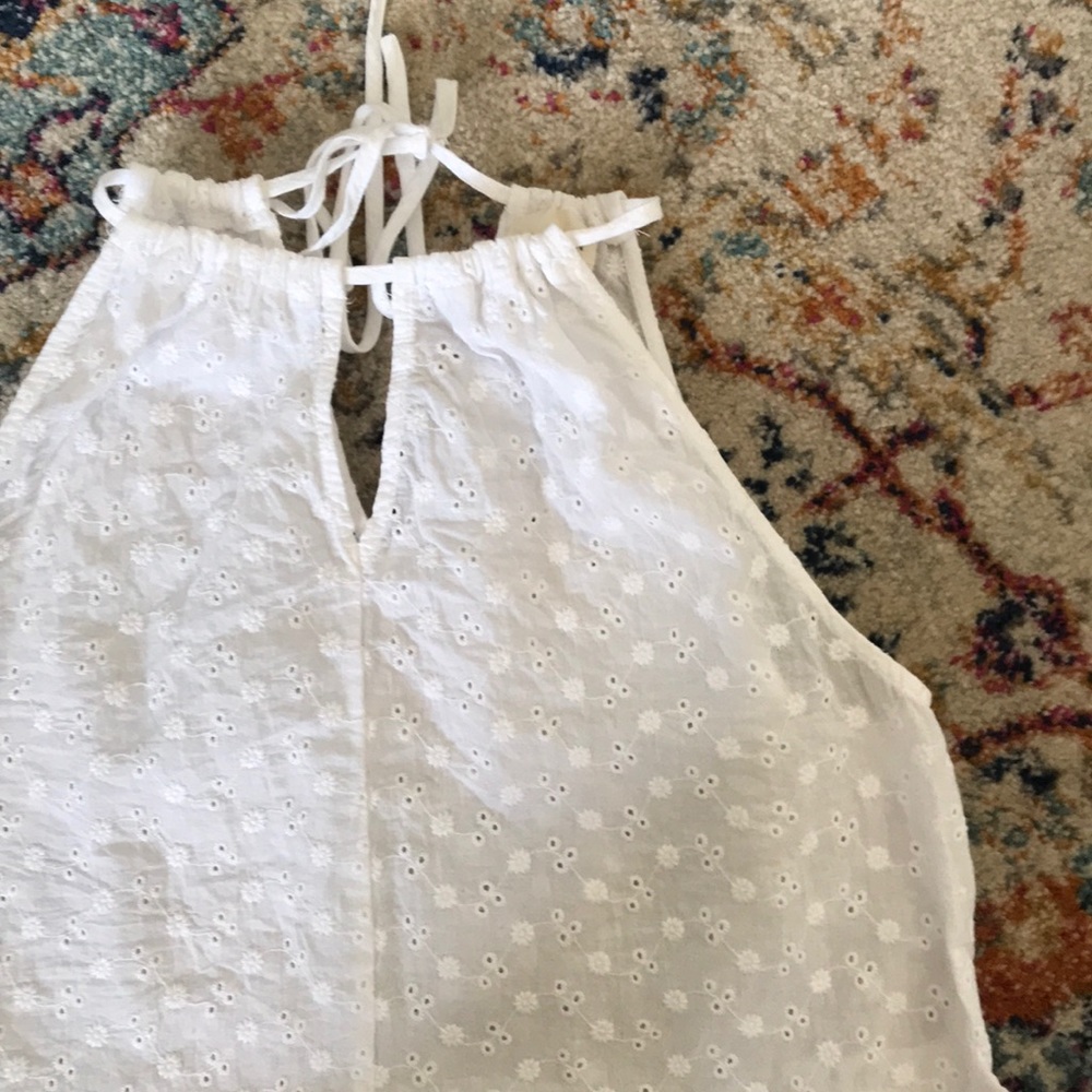 🎁Eyelet Crop Top - Picture 2 of 3